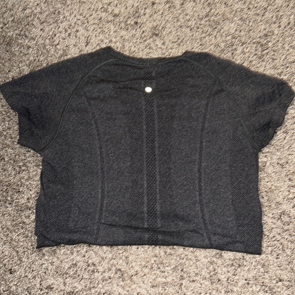 lululemon shirt - Picture 2 of 2